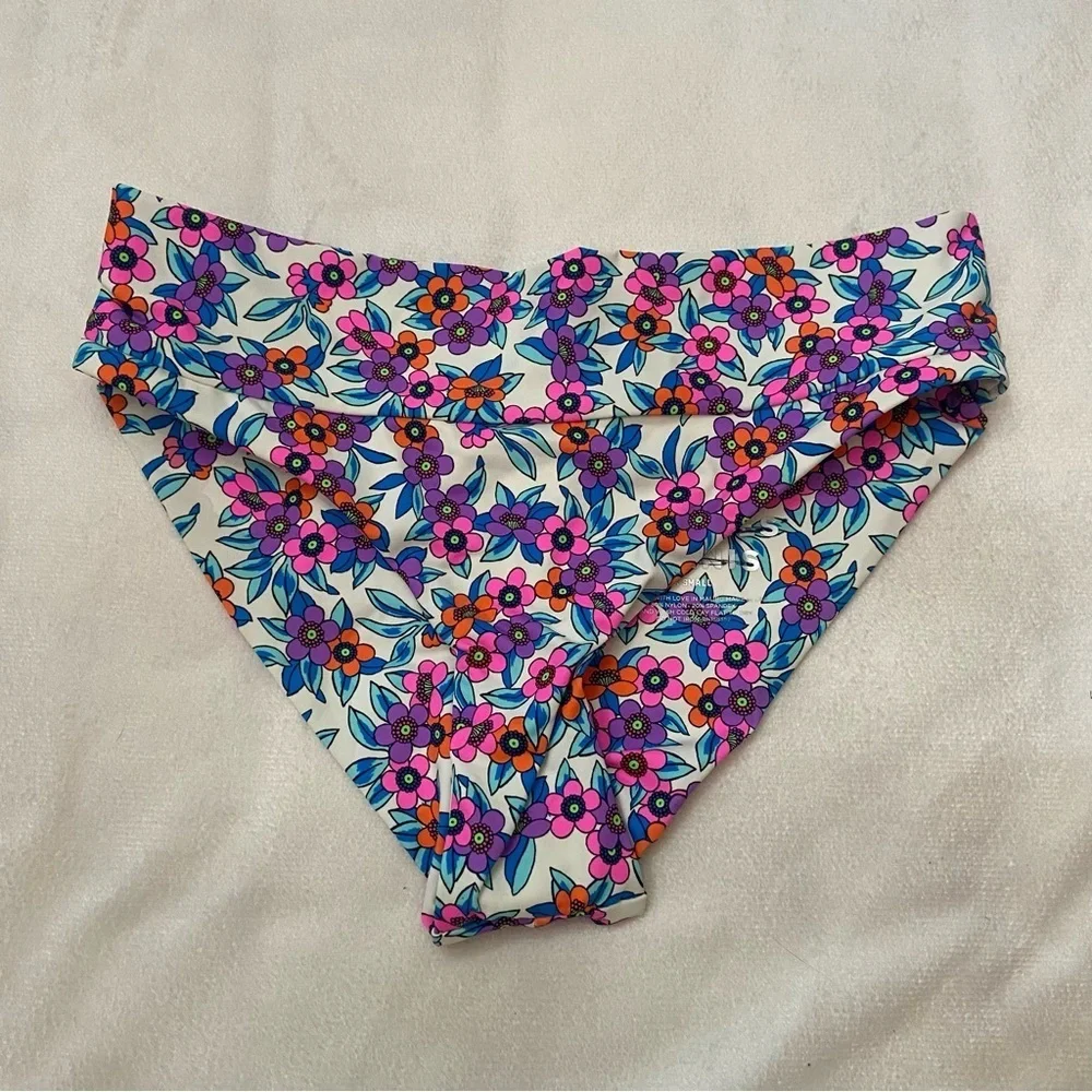 New! Frankie’s Bikinis Nick Bikini bottoms flower farm 1068